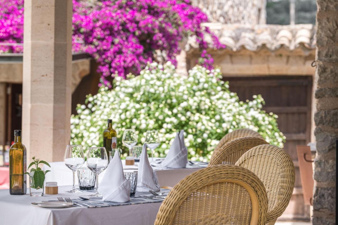 Monnaber Vell Hotel Campanet Bagian luar foto