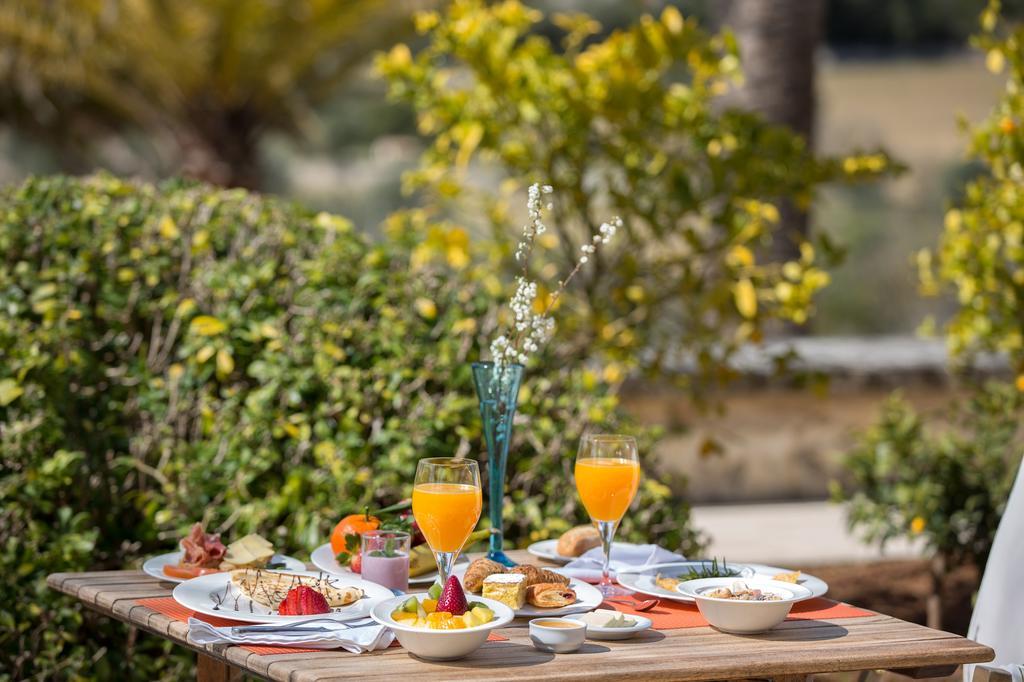 Monnaber Vell Hotel Campanet Bagian luar foto